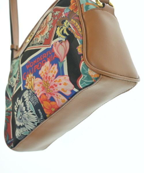 Salvatore Ferragamo กระเป๋าสะพาย