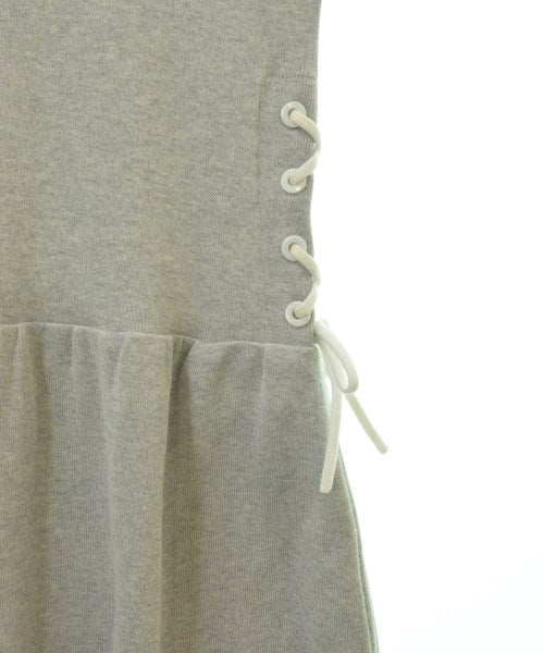 Rene ชุดเดรส