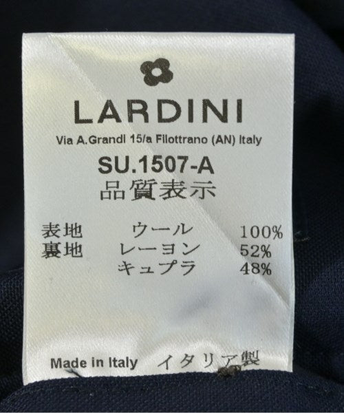 LARDINI ชุดสูทแบบครบเซต (อื่นๆ)