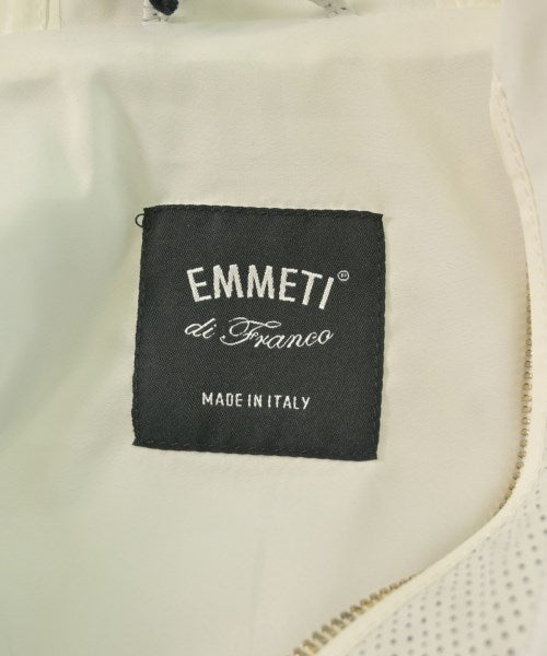 EMMETI แจ็คเก็ตเบลาส์