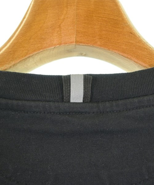 TAGLIATORE เสื้อยืด/เสื้อท็อปส์