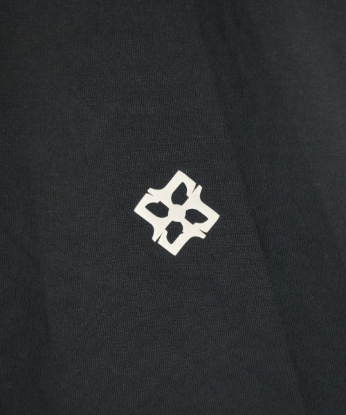 TAGLIATORE เสื้อยืด/เสื้อท็อปส์