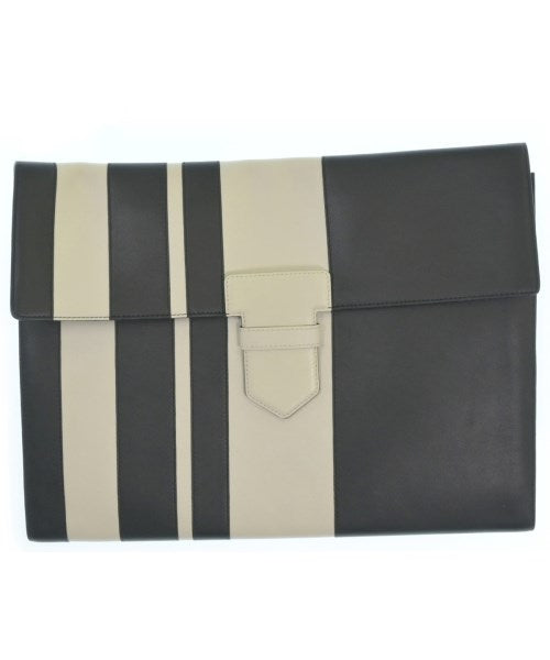 DELVAUX คลัตช์