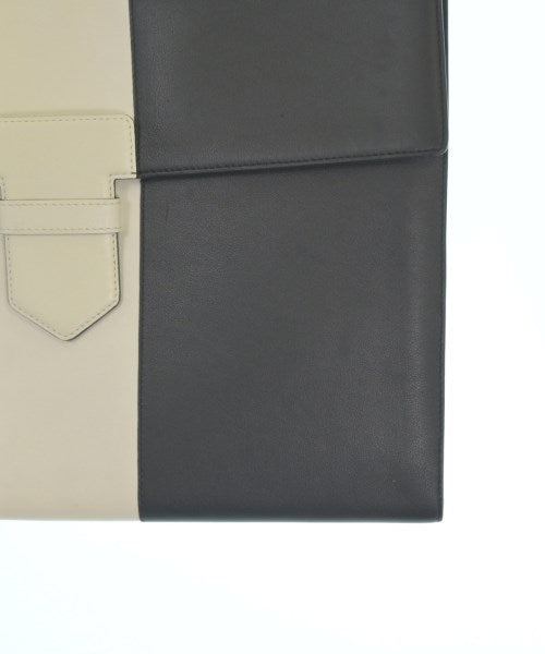 DELVAUX คลัตช์