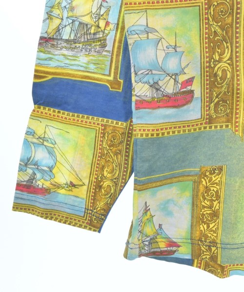 VERSACE JEANS เสื้อยืด/เสื้อท็อปส์