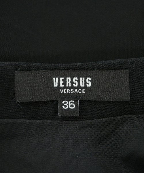 VERSUS VERSACE กระโปรงสั้น