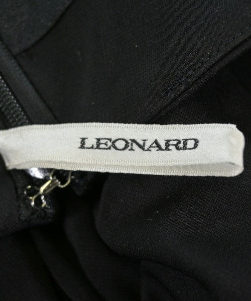 LEONARD FASHION กระโปรงยาวถึงเข่า