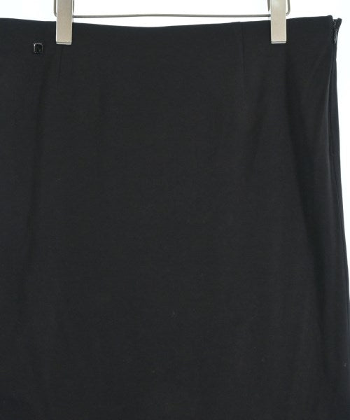 LEONARD FASHION กระโปรงยาวถึงเข่า