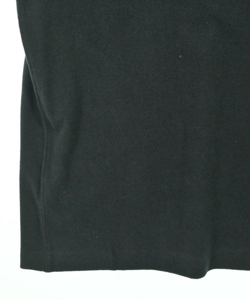 Sartoria Pisthes เสื้อยืด/เสื้อท็อปส์