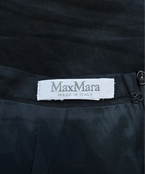Max Mara กระโปรงยาวถึงเข่า