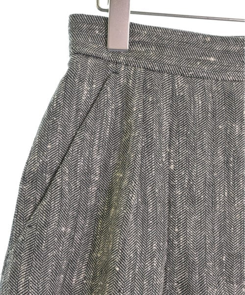 Max Mara กระโปรงยาวถึงเข่า