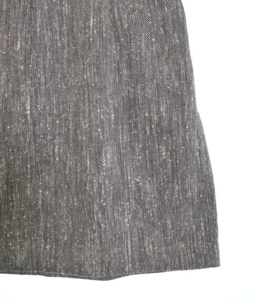 Max Mara กระโปรงยาวถึงเข่า