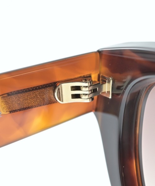 Max Mara แว่นกันแดด