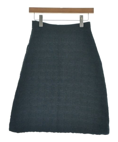 Max Mara กระโปรงยาวถึงเข่า