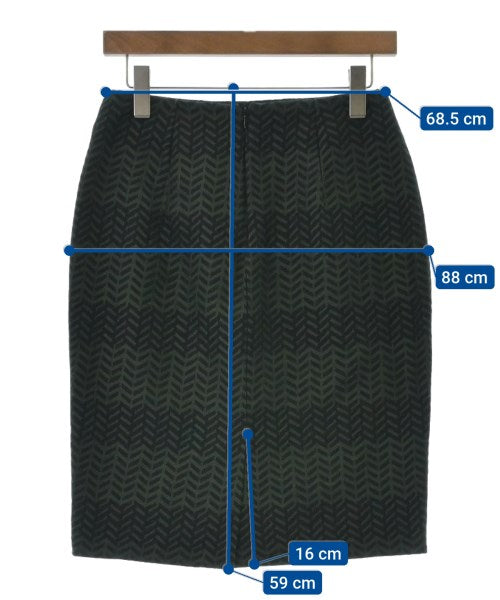 Max Mara กระโปรงยาวถึงเข่า