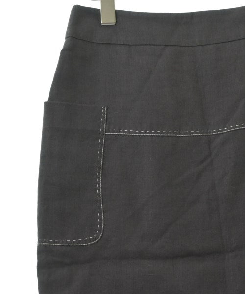 Max Mara กระโปรงยาวถึงเข่า