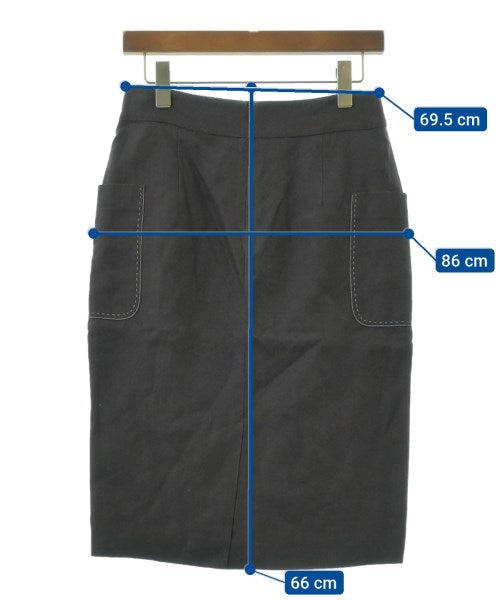 Max Mara กระโปรงยาวถึงเข่า