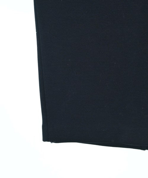 Max Mara กระโปรงยาวถึงเข่า