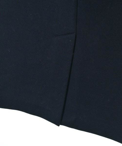 Max Mara กระโปรงยาวถึงเข่า