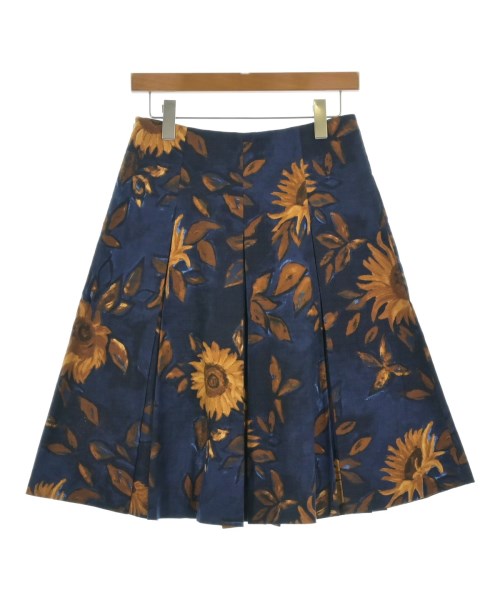 Max Mara กระโปรงยาวถึงเข่า