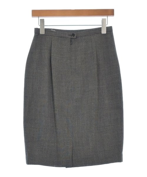 Max Mara กระโปรงยาวถึงเข่า
