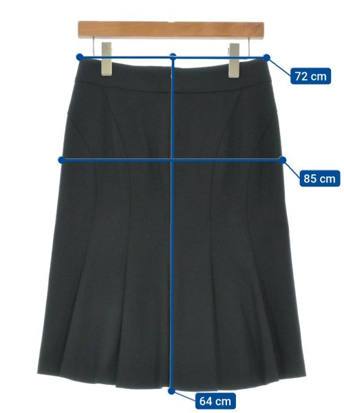 Max Mara กระโปรงยาวถึงเข่า