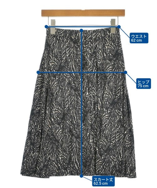 Max Mara กระโปรงยาวถึงเข่า