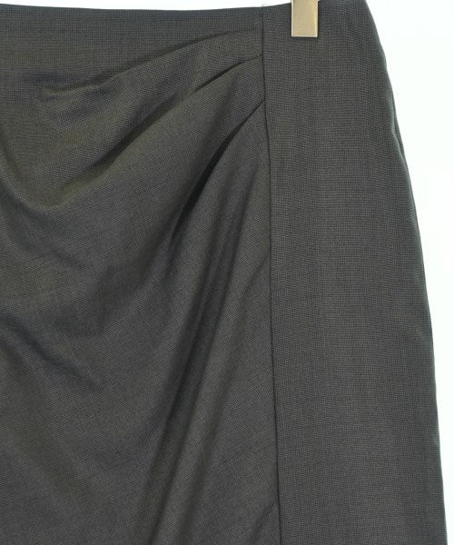 Max Mara กระโปรงยาวถึงเข่า