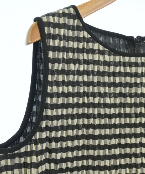 Max Mara เสื้อสตรี
