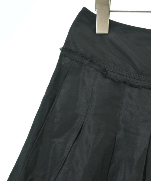 Max Mara กระโปรงยาวถึงเข่า