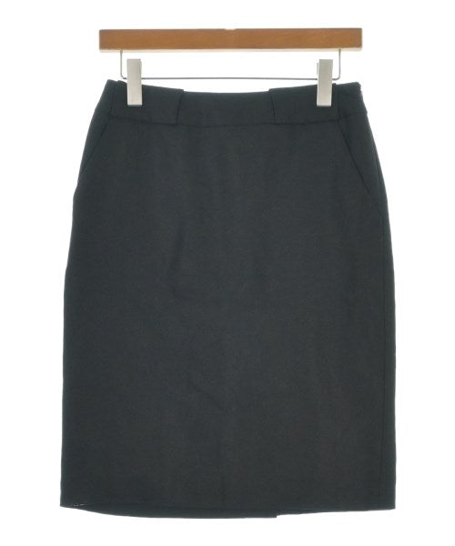 Max Mara กระโปรงยาวถึงเข่า
