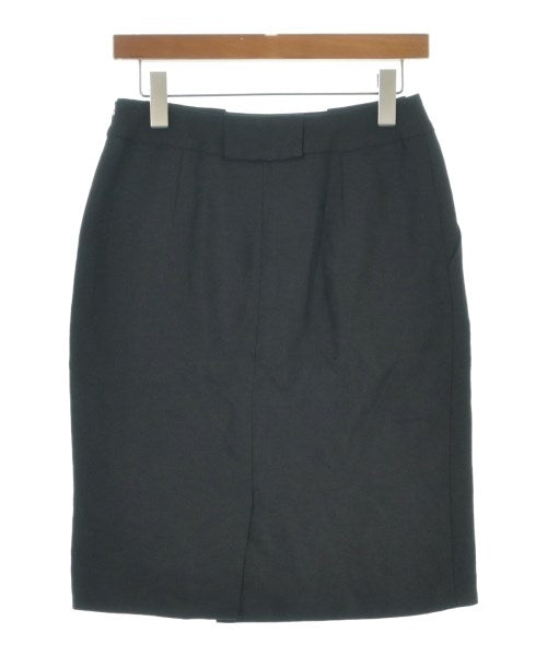 Max Mara กระโปรงยาวถึงเข่า