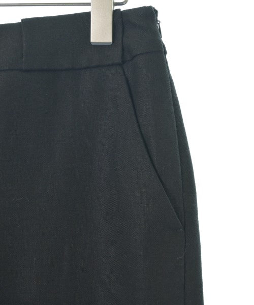 Max Mara กระโปรงยาวถึงเข่า
