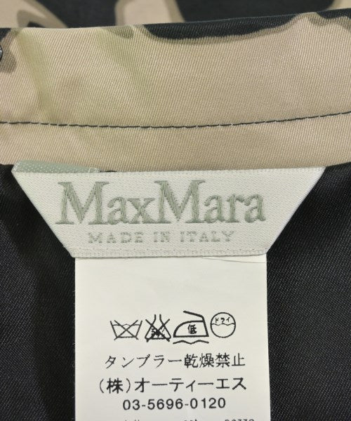 Max Mara กระโปรงยาวถึงเข่า