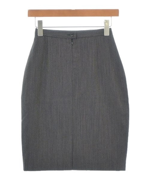 Max Mara กระโปรงยาวถึงเข่า