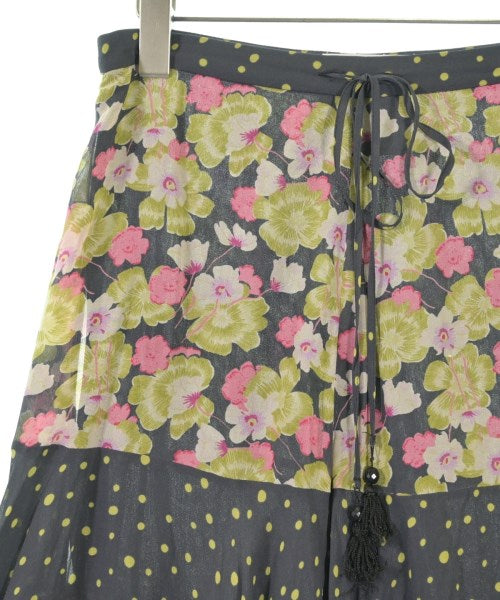 Max Mara กระโปรงยาวถึงเข่า