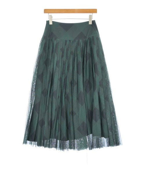 Christian Dior กระโปรงยาวถึงเข่า