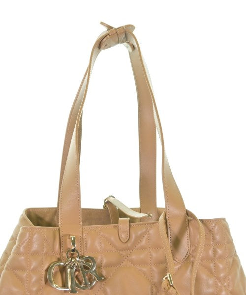 Christian Dior กระเป๋าถือขนาดใหญ่