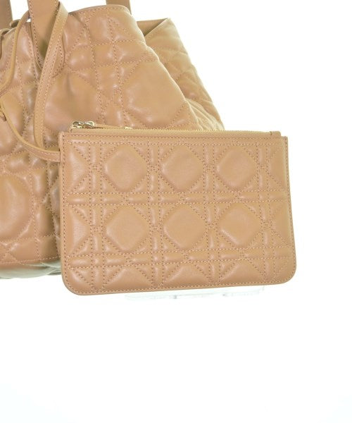 Christian Dior กระเป๋าถือขนาดใหญ่