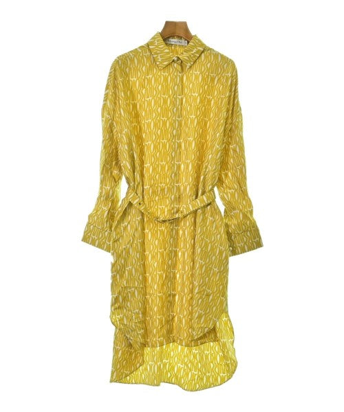 Christian Dior เดรสที่เป็นเสื้อเชิ้ตตัวยาว