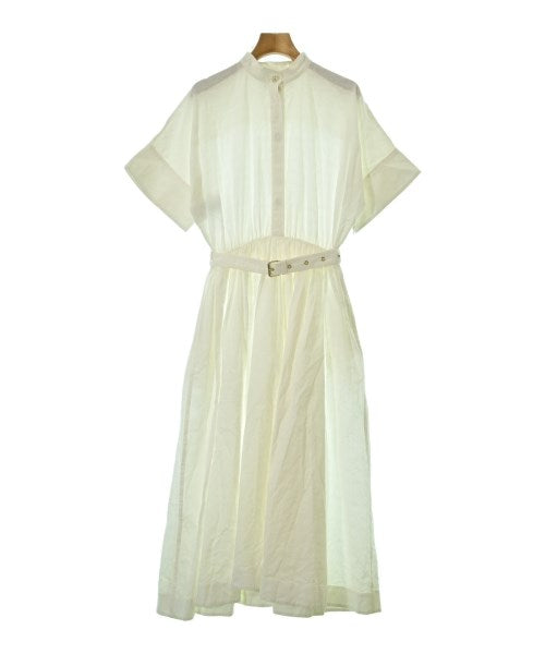 Christian Dior เดรสที่เป็นเสื้อเชิ้ตตัวยาว