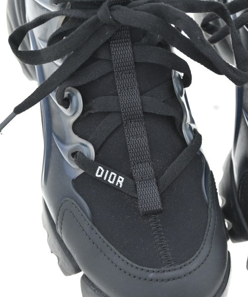 Christian Dior รองเท้าผ้าใบ