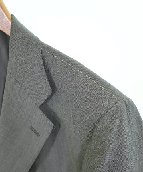 Kiton ชุดสูทธุรกิจ