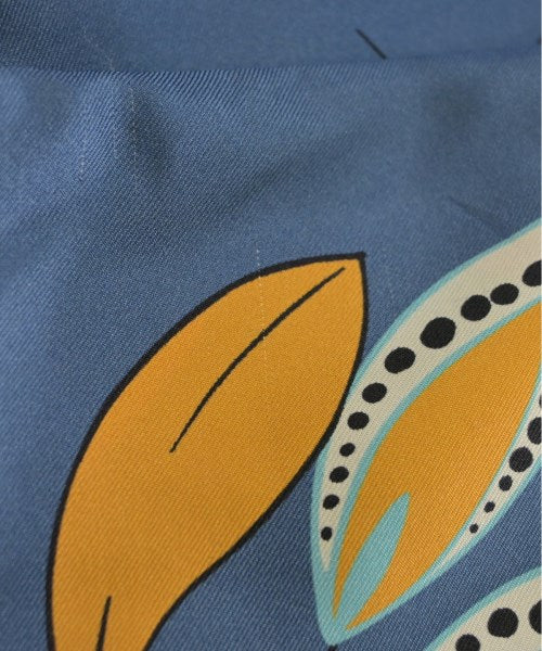 Kiton กระโปรงยาวถึงเข่า