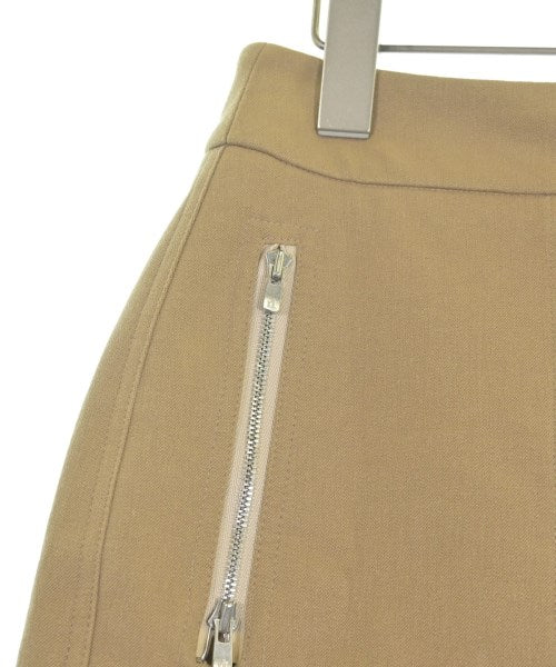 Kiton กระโปรงยาวถึงเข่า