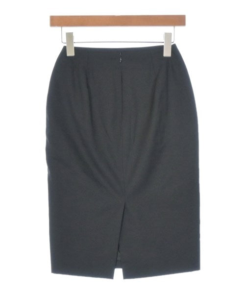 Kiton กระโปรงยาวถึงเข่า