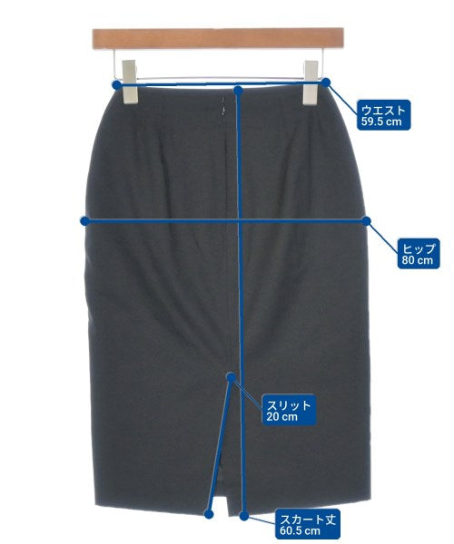 Kiton กระโปรงยาวถึงเข่า