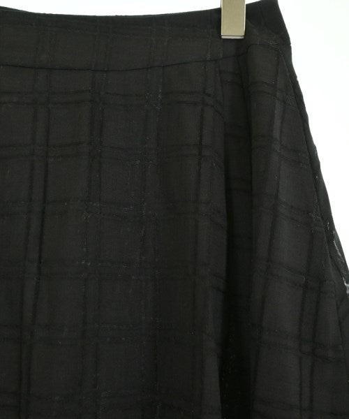 Kiton กระโปรงยาวถึงเข่า
