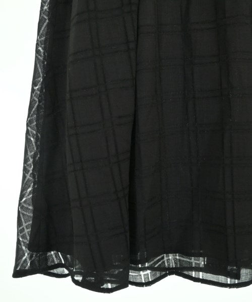 Kiton กระโปรงยาวถึงเข่า