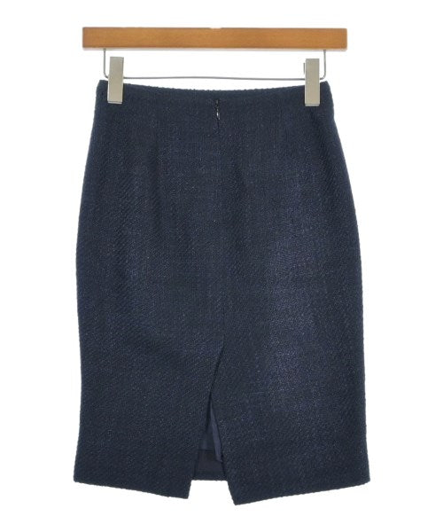 Kiton กระโปรงยาวถึงเข่า